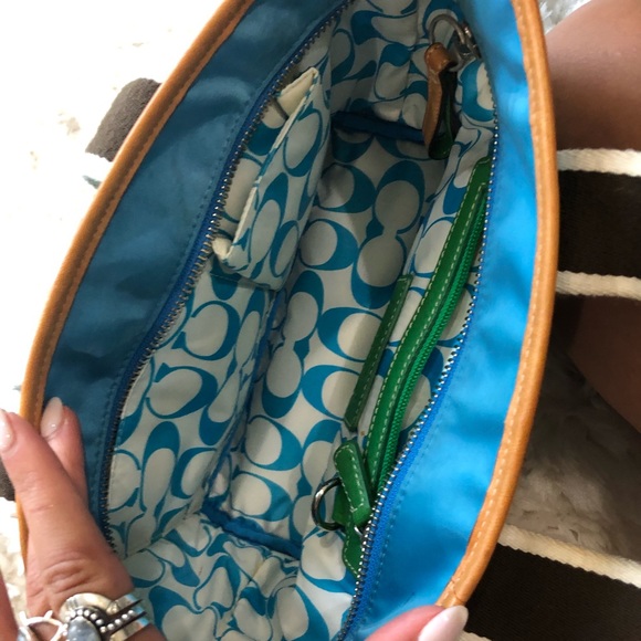 Coach small purse - Picture 3 of 5